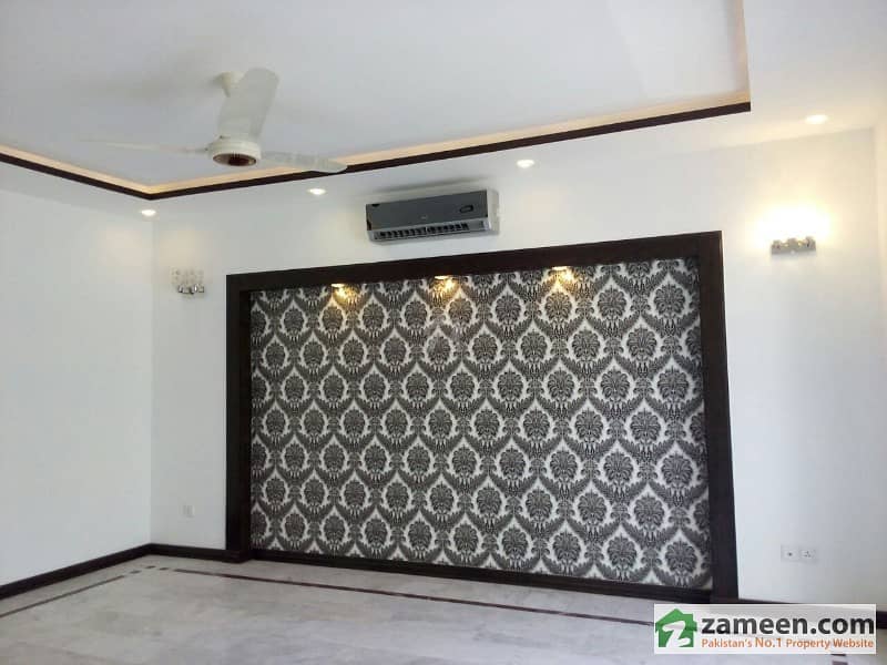 1 Kanal Brand New Muzhar Munir Design&#039;s House For Sale In Dha Phase 4