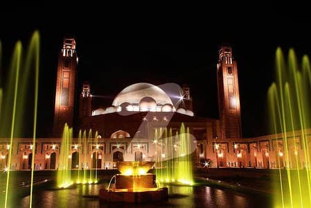 5 Marla Commercial Plot At The Most Sought-after Location Of Bahria Town Lahore Block Is Available For Sale. 5 Marla Commercial Plot At The Most Sought-after Location Of Bahria Town Lahore Block Is Available For Sale.