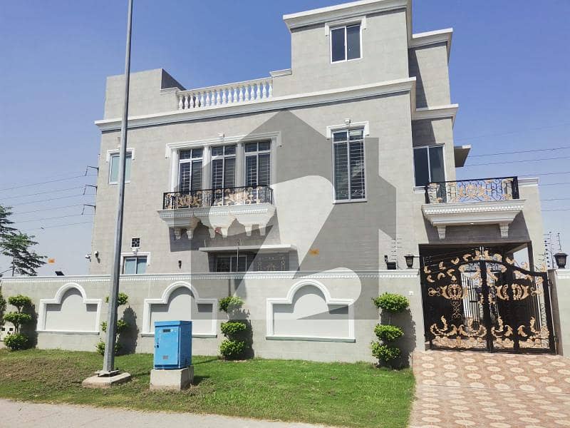 New House 1 kanal upper portion Dha Phase 8 For Rent separate Gate