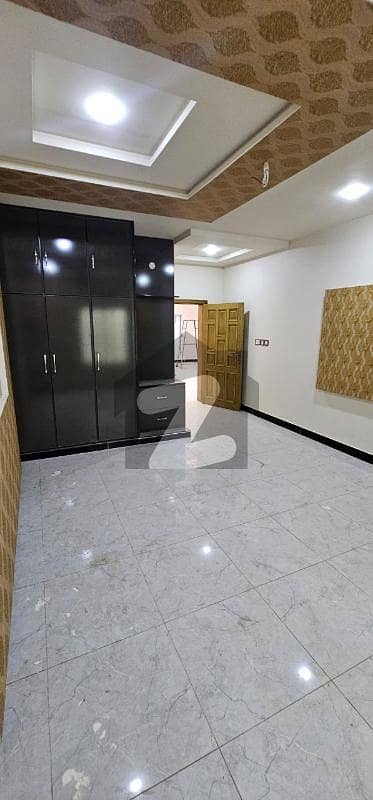 عبداللہ گارڈنز ایسٹ کینال روڈ,کینال روڈ,فیصل آباد میں 4 کمروں کا 7 مرلہ مکان 3.95 کروڑ میں برائے فروخت۔