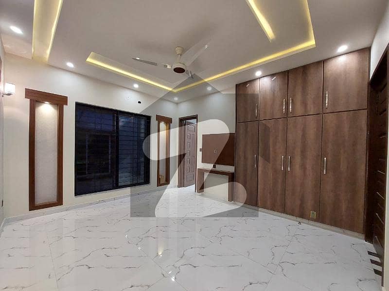 10 Marla Upper Portion Available For Rent In Johar Block Bahria Town lahore