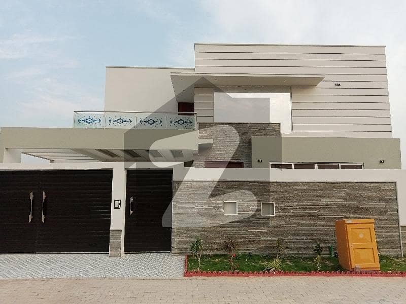 Stunning Prime Location 564 Square Yards House In Bahria Town - Precinct 9 Available