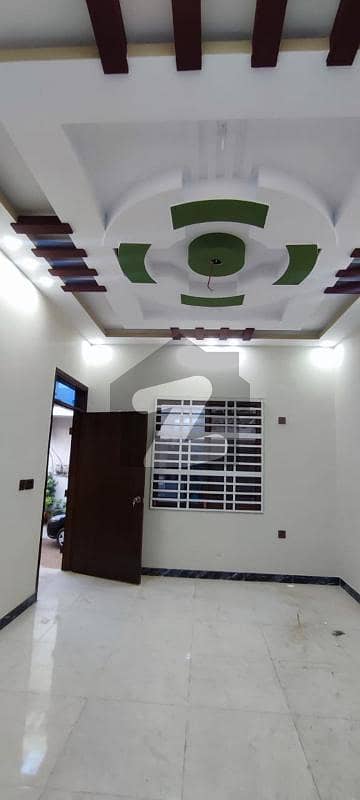 کراچی یونیورسٹی ہاؤسنگ سوسائٹی سکیم 33,کراچی میں 4 کمروں کا 5 مرلہ مکان 2.85 کروڑ میں برائے فروخت۔