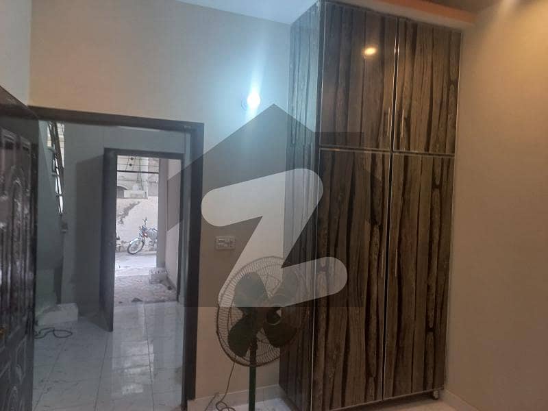 سمن آباد لاہور میں 4 کمروں کا 4 مرلہ مکان 42.0 ہزار میں کرایہ پر دستیاب ہے۔