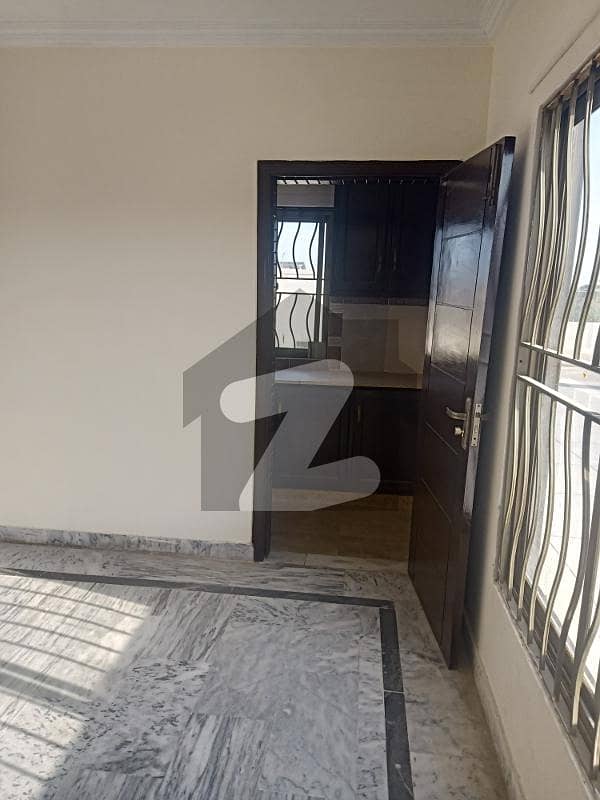 Beautiful House At Good location 50 X 90 Upper Portion Available For Rent In E-11 Islamabad