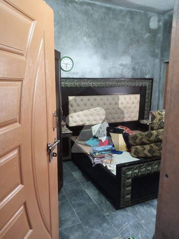 بنی گالہ اسلام آباد میں 2 کمروں کا 4 مرلہ مکان 25.0 ہزار میں کرایہ پر دستیاب ہے۔