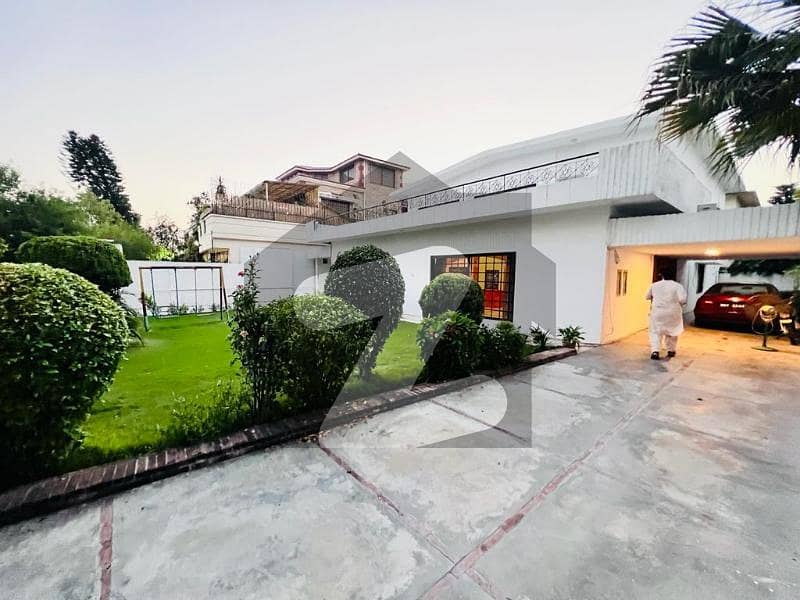 Beautiful Furnished House For Rent In F-7 Beautiful Furnished House For Rent In F-7