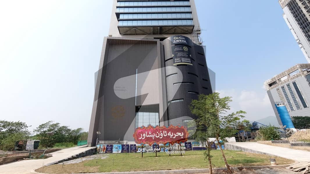 1743 Square Feet Shop Is Available In Jinnah Avenue