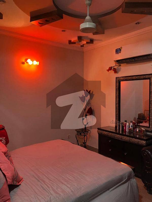 طارق گارڈنز ۔ بلاک ای طارق گارڈنز,لاہور میں 3 کمروں کا 5 مرلہ مکان 2.5 کروڑ میں برائے فروخت۔