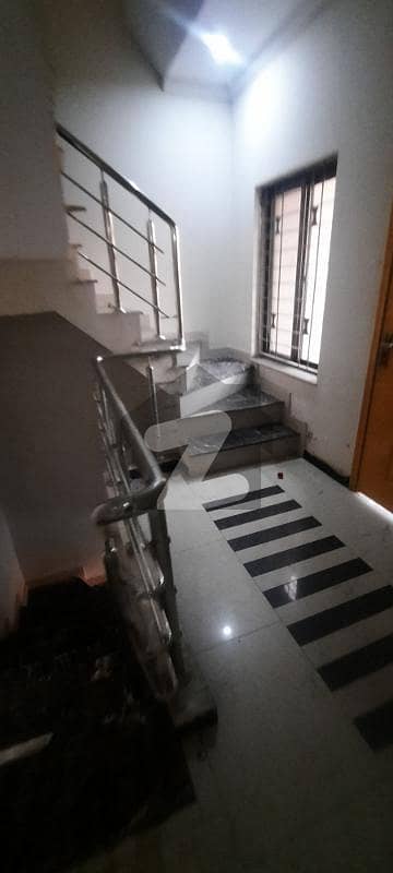 8 MARLA UPPER PORTION FOR RENT IN MILITARY ACCOUNTS COLLEGE ROAD