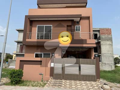 5 Marla Brand New House Available For Sale in Dream Gardens, Lahore.
