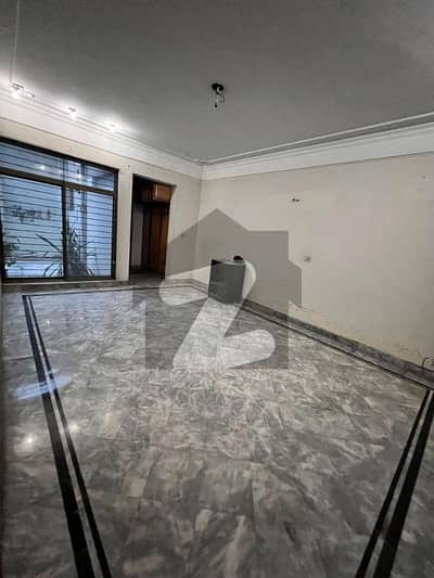 1 Kanal House Available For Rent Office Use In Gulberg.