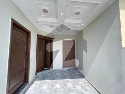 کینال گارڈن لاہور میں 4 کمروں کا 5 مرلہ مکان 2.0 کروڑ میں برائے فروخت۔