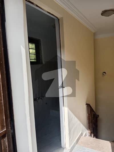 G13/1 Momty For Rent Street no115