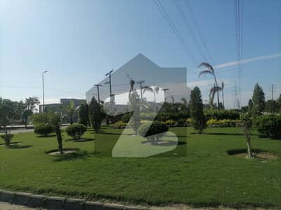 Very Cheap Kanal B Block Facing Park Plot Close To Raiwind Road