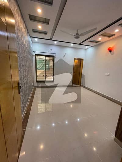 Brand New 5 Marla Lower Portion Available For Rent In Park View City Lahore