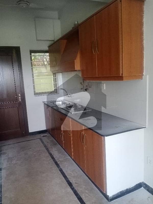 Beautiful House For Rent In D 12/4