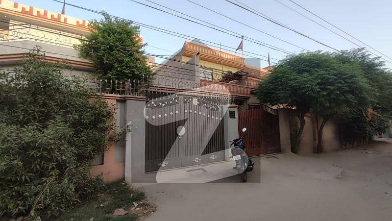 Double Storey 8 Marla House Available In Shalimar Colony For rent