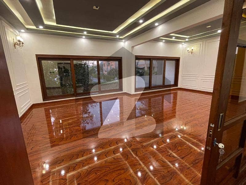 FULLY RENOVATED SEA VIEW APARTMENT GROUND FLOOR AVAILABLE FOR SALE