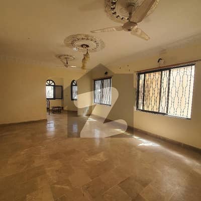 ڈی ایچ اے فیز 4 ڈی ایچ اے ڈیفینس,کراچی میں 6 کمروں کا 1 کنال مکان 11.0 کروڑ میں برائے فروخت۔