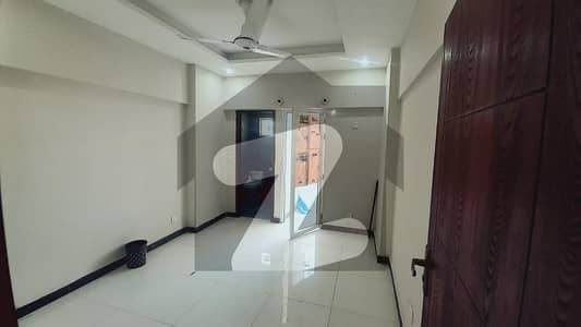 Capital Residencia 1 Bed 1 Bath Tv Lounge Kitchen Car Parking Un-Furnished Apartment For Rent