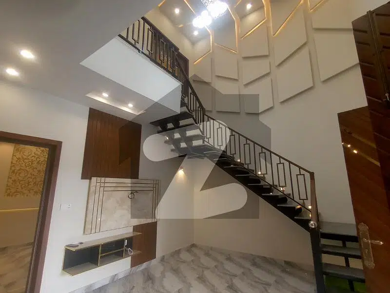 5 Marla Beautiful Brand New Villa For Sale - Eden Valley Faisalabad
