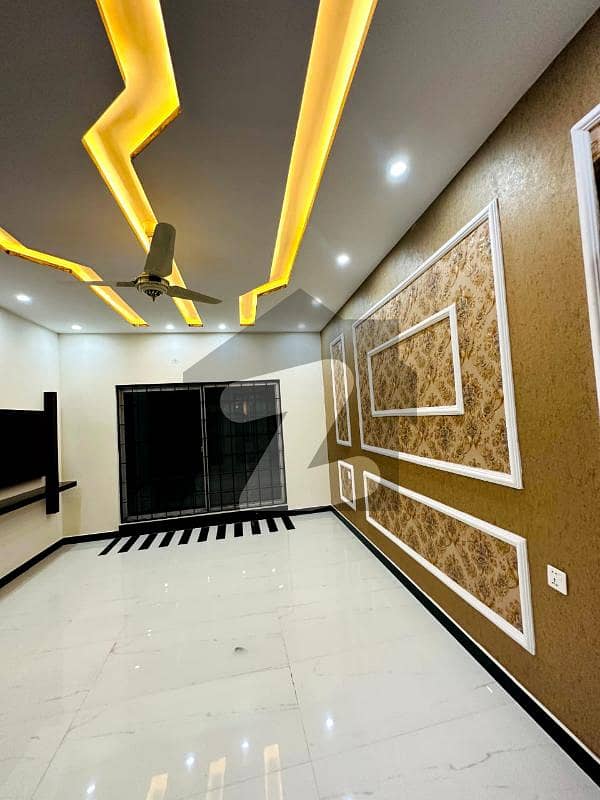 IDEAL LOCATION 1 KANAL BEAUTIFUL NEWLY RENOVATED HOUSE Model Town ...