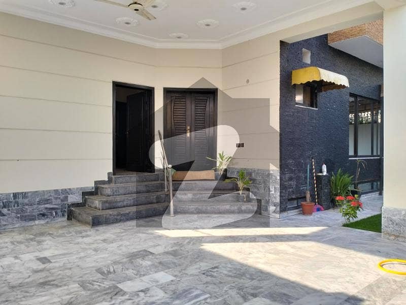 Prime Location Beautiful Luxury Triple Store 50 X 90 House For Sale In G-13 Islamabad