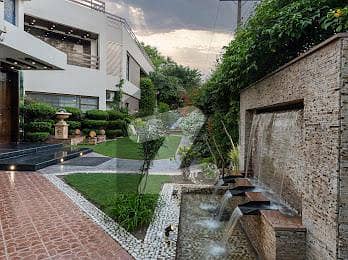 33 Marla Luxurious Bungalow Model Town Lahore 33 Marla Luxurious Bungalow Model Town Lahore