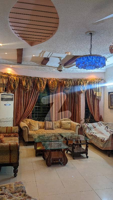 ریونیو سوسائٹی - بلاک بی ریوینیو سوسائٹی,لاہور میں 2 کمروں کا 1 کنال زیریں پورشن 60.0 ہزار میں کرایہ پر دستیاب ہے۔