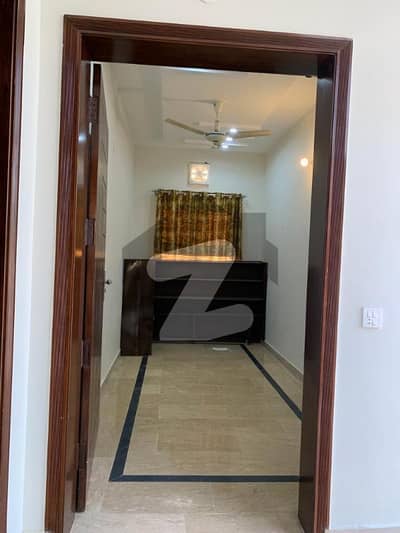 10 Marla Full House Available For Rent In Canal Garden Near Bahria Town Lahore