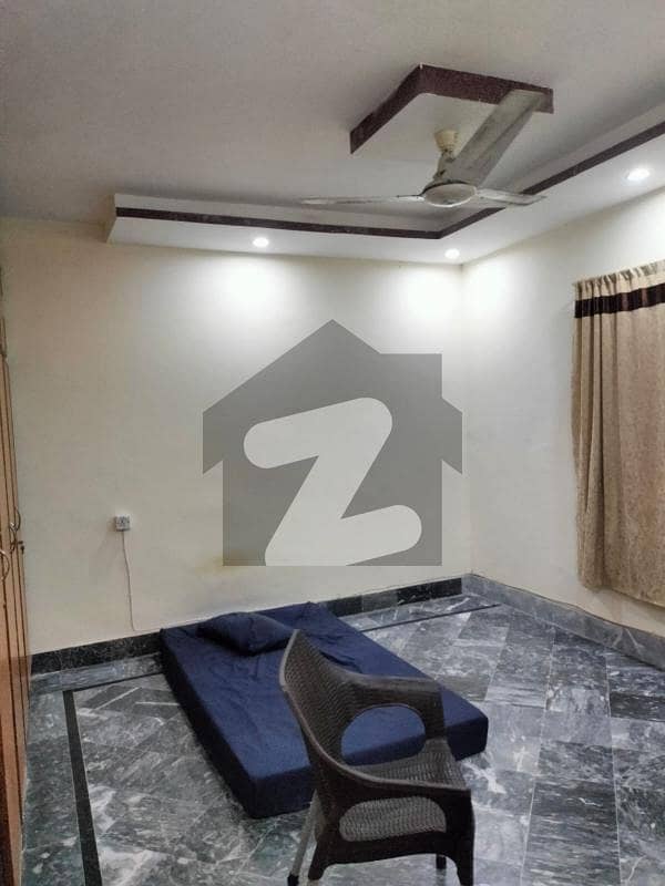 گارڈن ٹاؤن - شیر شاہ بلاک گارڈن ٹاؤن,لاہور میں 4 کمروں کا 10 مرلہ مکان 3.75 کروڑ میں برائے فروخت۔