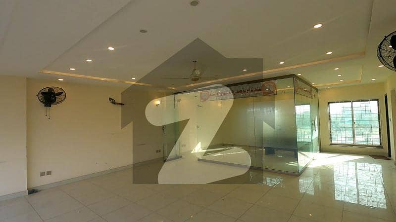 7 Floor With Basement Commercial Building Is Available For Sale