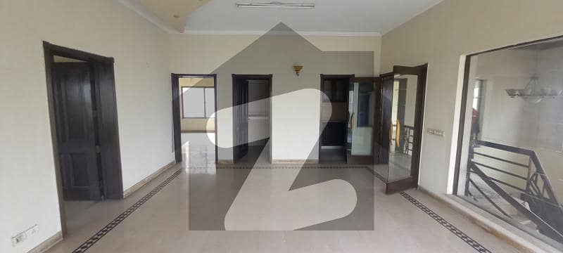 Knaal 3bed single story house available for rent in dha phase 3