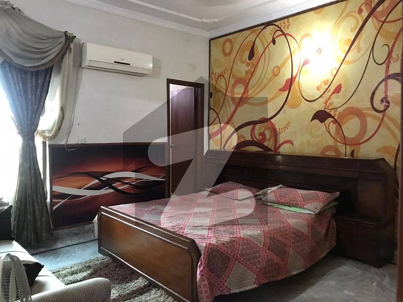 گارڈن ٹاؤن - طارق بلاک گارڈن ٹاؤن,لاہور میں 3 کمروں کا 5 مرلہ مکان 2.6 کروڑ میں برائے فروخت۔