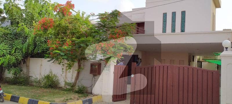 فالکن کمپلیکس فیصل کراچی میں 4 کمروں کا 14 مرلہ مکان 23.5 کروڑ میں برائے فروخت۔