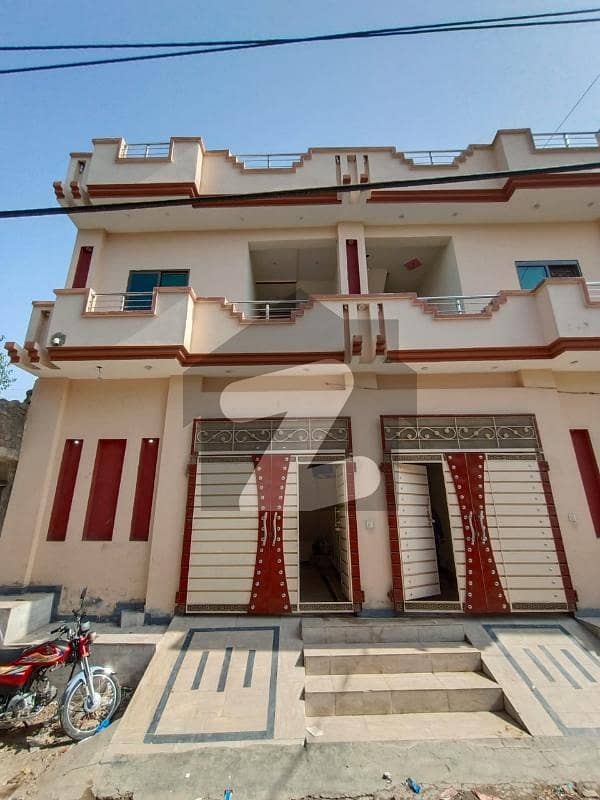 گارڈن ٹاؤن لاہور میں 4 کمروں کا 5 مرلہ مکان 1.37 کروڑ میں برائے فروخت۔