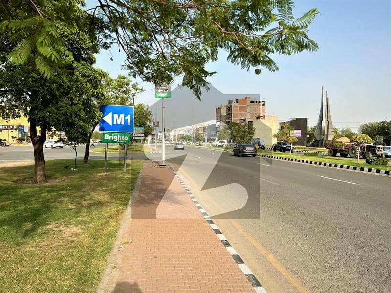 لیک سٹی ۔ سیکٹر ایم ۔ 1 لیک سٹی,رائیونڈ روڈ,لاہور میں 8 مرلہ رہائشی پلاٹ 1.55 کروڑ میں برائے فروخت۔