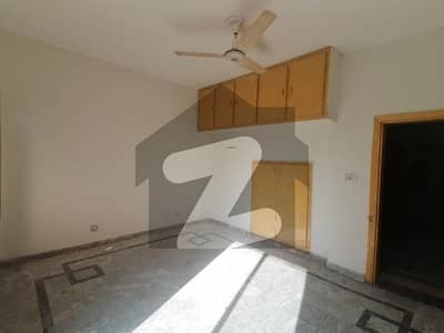 1250 Square Feet Flat Up For rent In Gulraiz Housing Society Phase 2