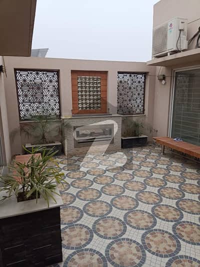 10 MARLA UPPER PORTION AVAILABLE FOR RENT IN DHA PHASE 7