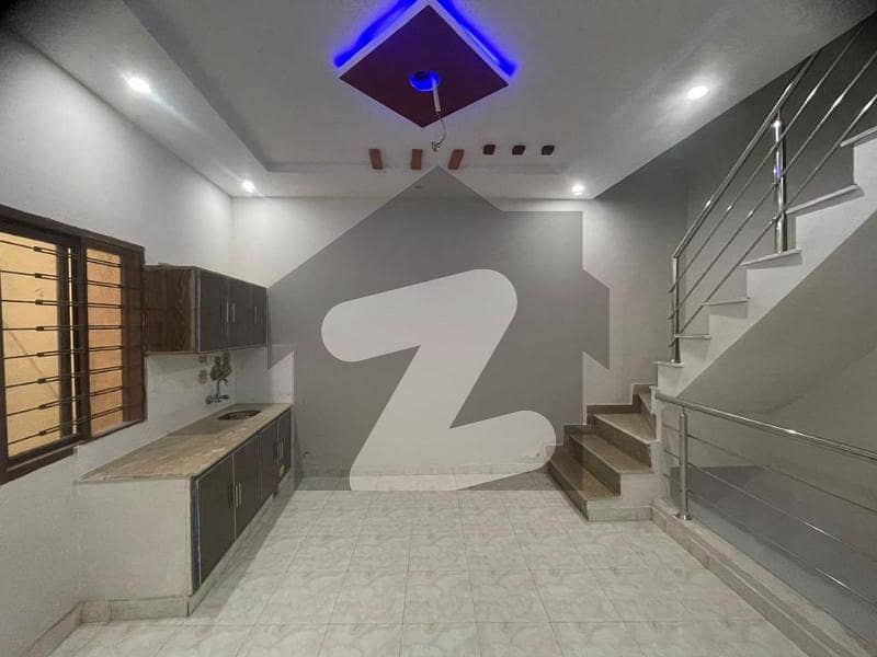 2 Marla Independent house for Rent in Islamabad Colony samnabad gas not available