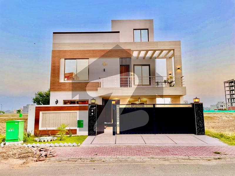 10 Marla Residential House For Sale In Tauheed Block Bahira town Lahore