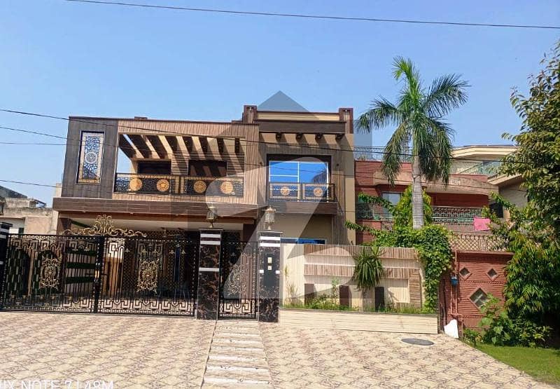 1 Kanal Brand New 65 Ft Road Luxury House For RENT In Johar Town Phase 2 Near Emporium Mall