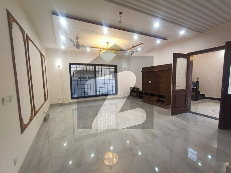 1 Kanal Modern House For Sale In Rafi Block Bahria Town Lahore