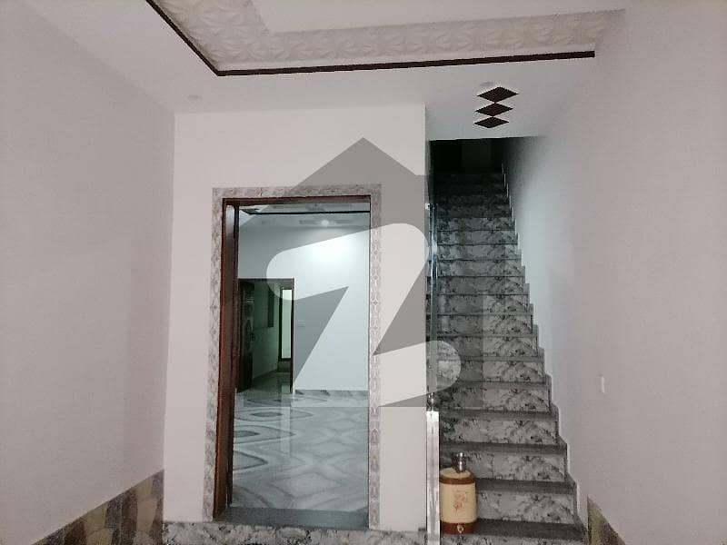 Ideal Prime Location House In Gulshan-e-Ravi Available For Rs. 45000
