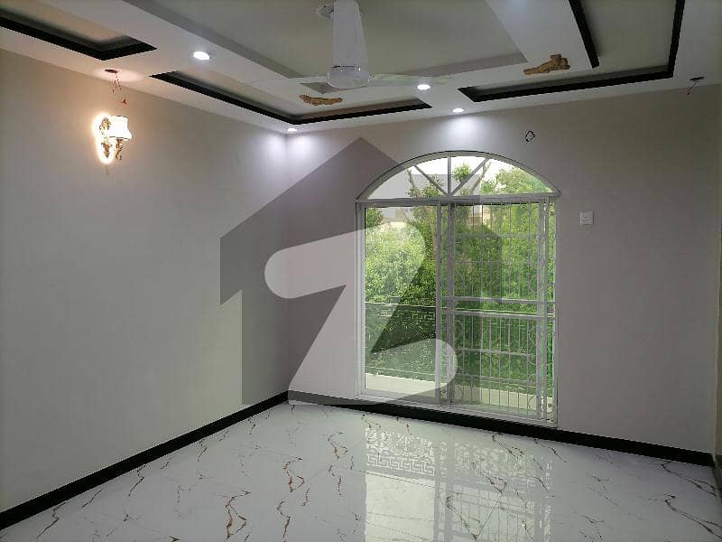 Fair-Priced Prime Location 5 Marla House Available In Gulshan-e-Ravi
