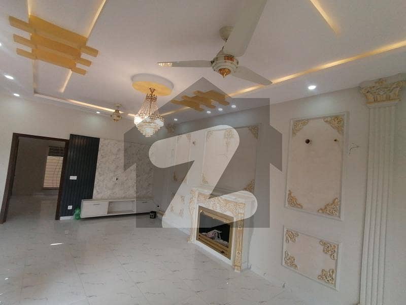 5 Marla Brand New 1st Entry Designer House Available For Rent
