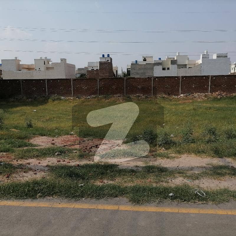 Buy A 5 Marla Residential Plot For sale In Gulberg City