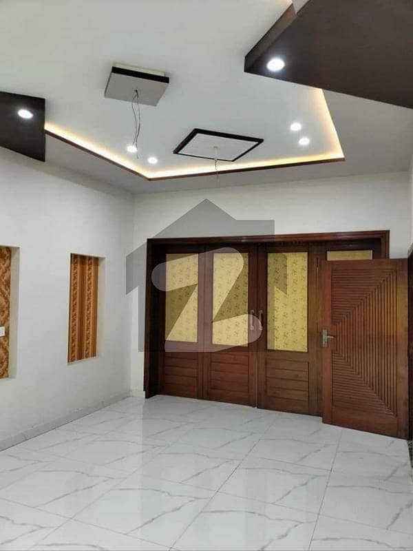 کے ڈی اے آفیسرز سوسائٹی گلشنِ اقبال ٹاؤن,کراچی میں 7 کمروں کا 1 کنال مکان 35.0 کروڑ میں برائے فروخت۔