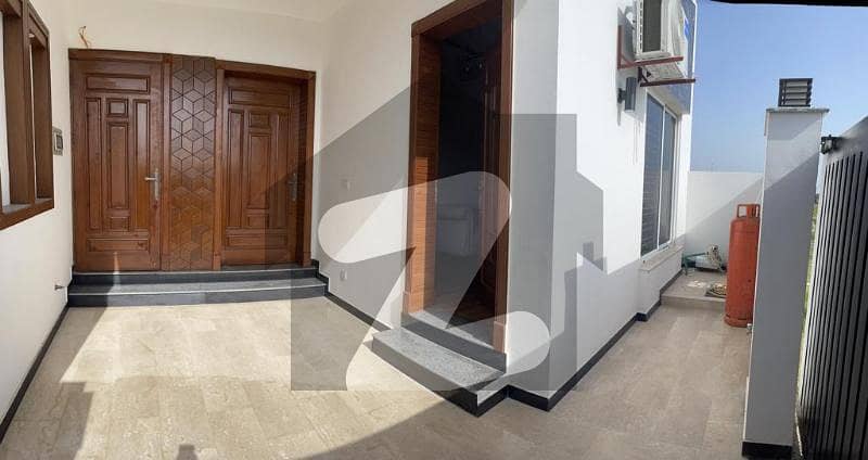 فیصل ٹاؤن - ایف ۔ 18 اسلام آباد میں 6 کمروں کا 6 مرلہ مکان 2.35 کروڑ میں برائے فروخت۔